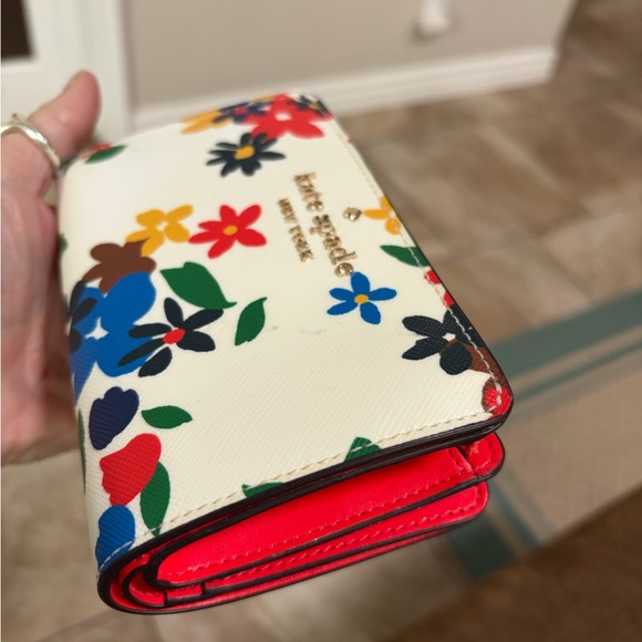 Kate Spade Multicolor Floral Wallet - Picture 2 of 9